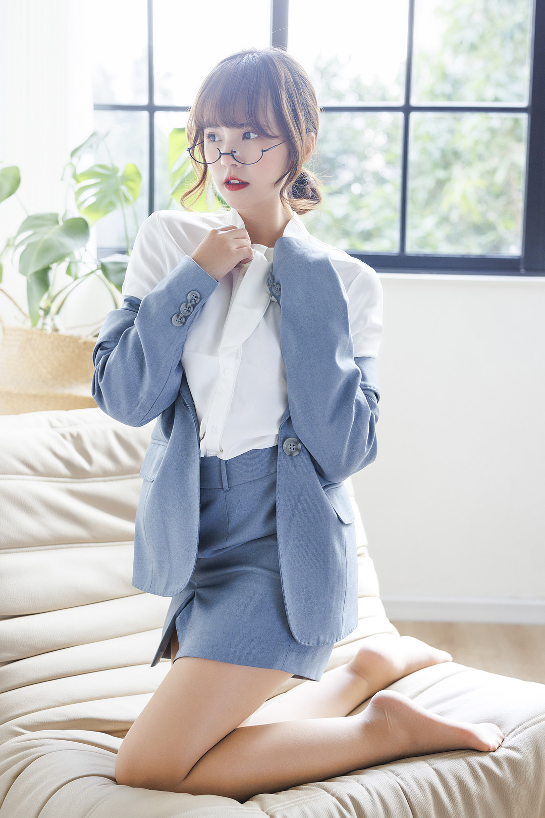 张思允Nice-内部私购无水印写真17套15GB